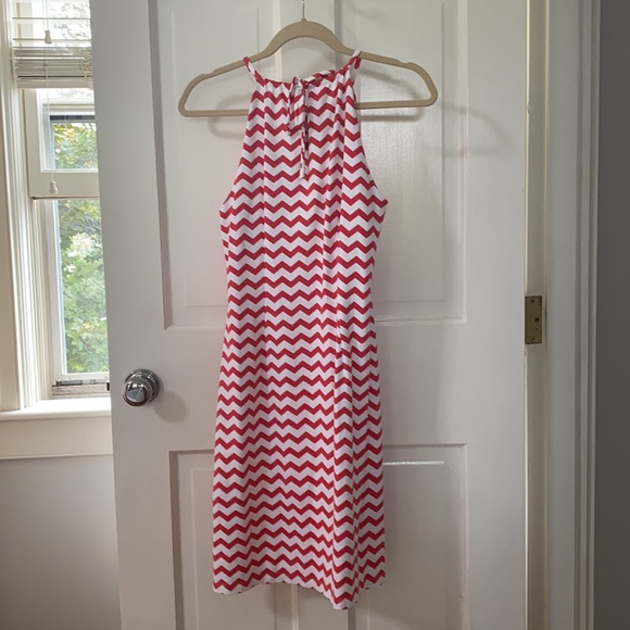 J McLaughlin High Neck Chevron Shift Dress - Picture 3 of 4
